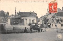 Chartres - Le Monument De Pasteur Et Rue Saint Michel -
																					28000 Chartres
																			