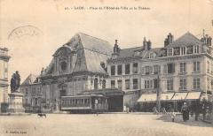 Laon - Place De L'Hotel De Ville Et Le Theatre -
																					02000 Laon
																			