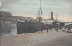 Cette - Dechargement Du Vapeur Saint Pierre