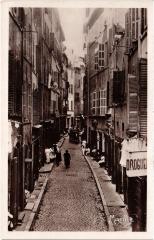 Marseille une rue -
																					13000 Marseille
																			