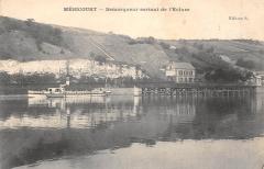Mericourt - Remorqueur Sortant De L'Ecluse -
																					78270 Méricourt
																			