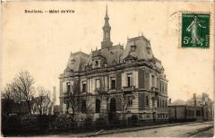 Doullens Hotel de Ville -
																					80600 Doullens
																			