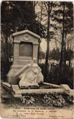 Amiens Tombeau de Jules Verne à Amiens