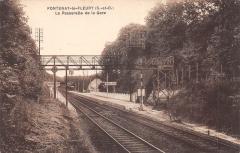 Fontenay Le Fleury - La Passerelle De La Gare -
																					78330 Fontenay-le-Fleury
																			