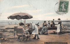Trouville - Sur La Plage - La Tournee Du Patissier