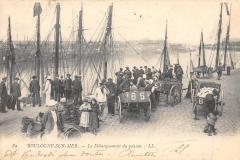 Boulogne Sur Mer - Le Debarquement Du Poisson -
																					62200 Boulogne-sur-Mer
																			