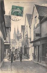Chartres - La Rue De La Porte Guillaume à Chartres