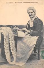 Bailleul - Madame Colette - Patroneuse De Dentelles à Bailleul