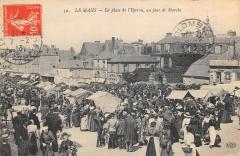 Le Mans - La Place De L'Eperon Un Jour De Marche -
																					72100 Le Mans
																			
