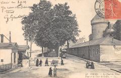 Tours - Le Quai Du Vieux Pont Et Tour De Guise -
																					37200 Tours
																			