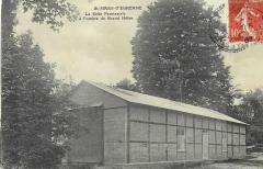 La Salle Paroissiale à l'ombre du Grand Hêtre -
																					61350 Saint-Mars-d'Égrenne
																			