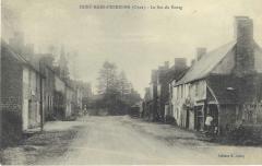Le bas du bourg à Saint-Mars-d'Égrenne