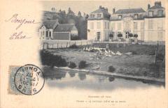Paron - Le Chateau - Cote De La Cour -
																					89100 Paron
																			