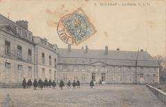 Dourdan - La Mairie -
																					91410 Dourdan
																			