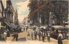 Vichy - La Rue De Nimes à Vichy