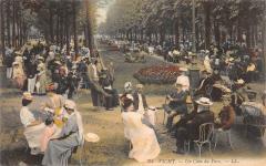 Vichy - Un Coin Du Parc à Vichy