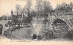 Metz - Fontaine De L'Esplanade -
																					57000 Metz
																			