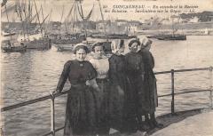 Concarneau - En Attendant La Rentree Des Bateaux - Sardinieres -
																					29900 Concarneau
																			