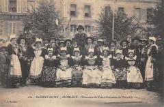 Morlaix - Concours De Vieux Costumes Du Finistere à Morlaix
