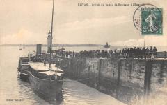 Royan - Arrivee Du Bateau De Bordeaux A L'Estacade -
																					17200 Royan
																			