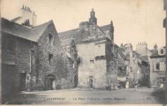 Landerneau - La Place Toul Coq -
																					29800 Landerneau
																			