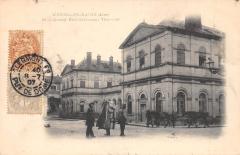 Neris Les Bains - Grand Etablissement Thermal à Néris-les-Bains