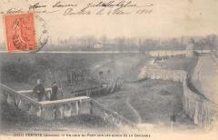 Portets - Un Coin Du Port Sur Les Bords De La Garonne -
																					33640 Portets
																			