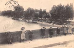 Libourne - Les Bords De La Dordogne - Cote Amont -
																					33500 Libourne
																			