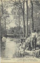 Saint Mars D Egrenne - Lavoir au pont d Egrenne à Saint-Mars-d'Égrenne