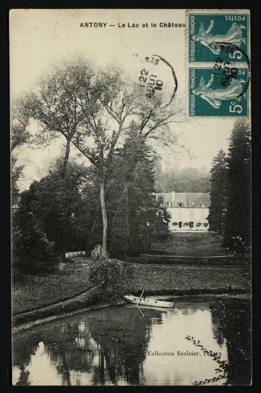 Carte postale ancienne Le Lac et le château à Antony