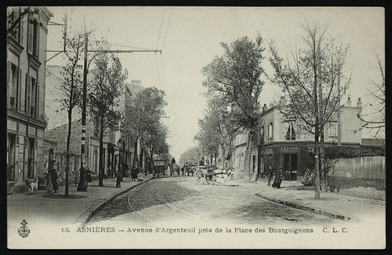 Carte postale ancienne Avenue d'Argenteuil près de la Place des Bourguignons à Bois-Colombes