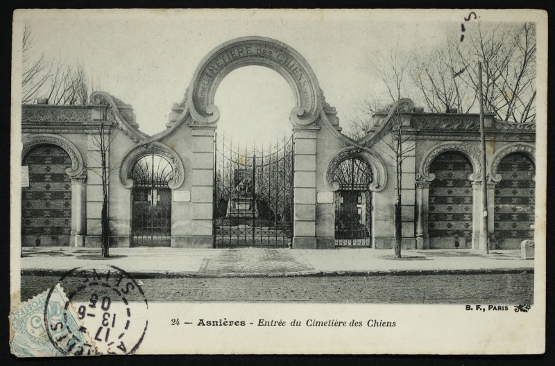 Carte postale ancienne Entrée du Cimetière des Chiens à Asnières-sur-Seine