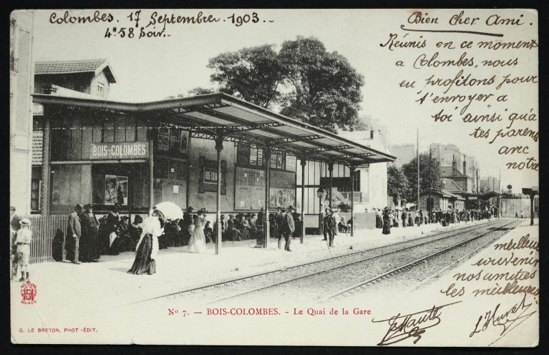 Carte postale ancienne Le Quai de la Gare à Bois-Colombes