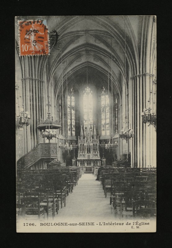 Carte postale ancienne Intérieur de l'Eglise à Boulogne-Billancourt