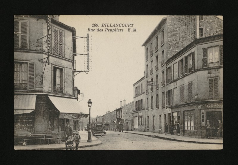 Carte postale ancienne La Rue des Peupliers à Boulogne-Billancourt