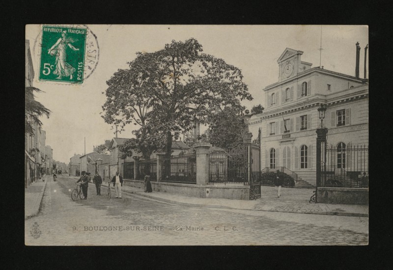 Carte postale ancienne La Mairie à Boulogne-Billancourt