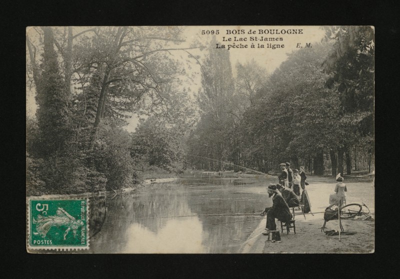 Carte postale ancienne Bois de Boulogne - Le Lac Saint-James - La pêche à la ligne à Paris 16e