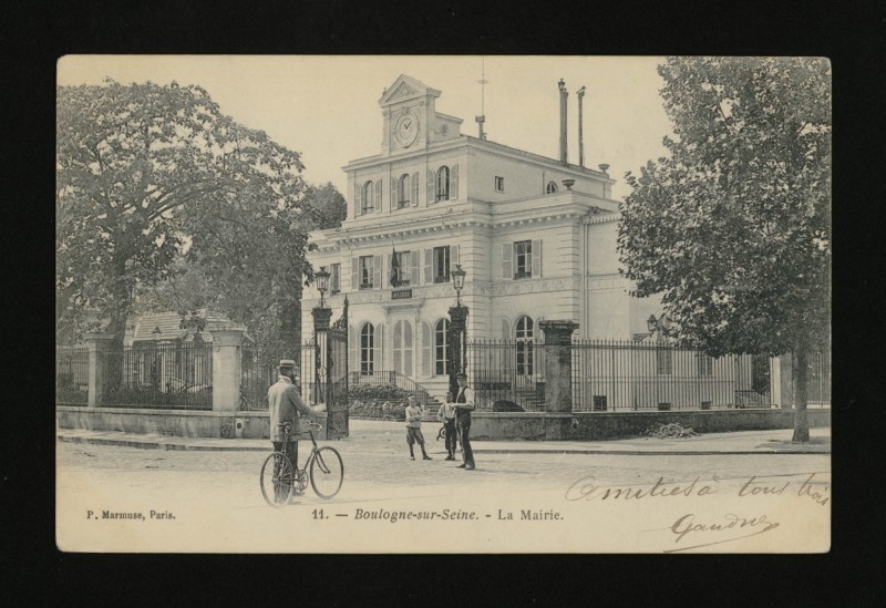 Carte postale ancienne La Mairie à Boulogne-Billancourt