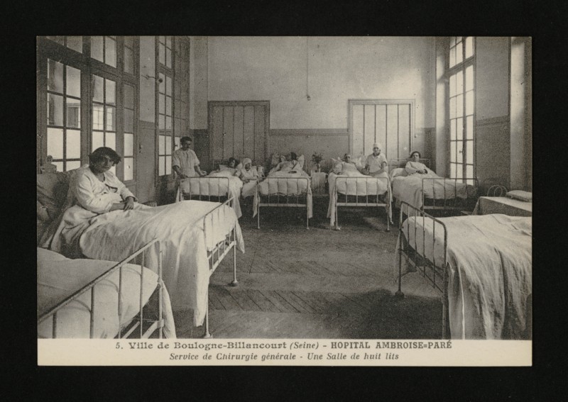 Carte postale ancienne Hôpital Ambroise-Paré - Service de Chirurgie générale - Une salle de huit lits à Boulogne-Billancourt