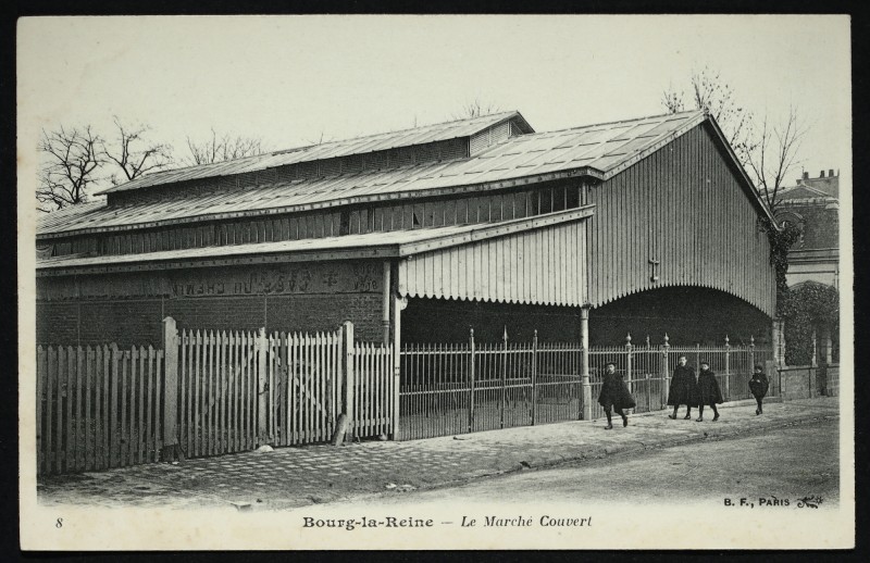 Carte postale ancienne Le Marché Couvert à Bourg-la-Reine