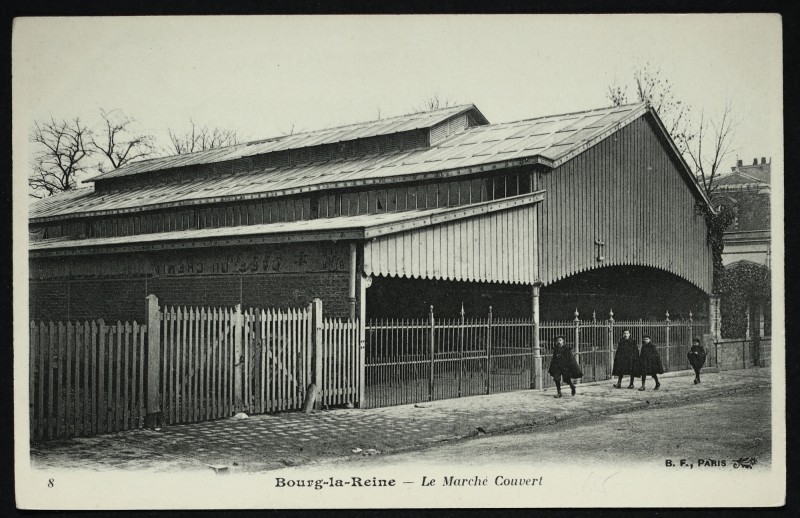 Carte postale ancienne Le Marché Couvert à Bourg-la-Reine