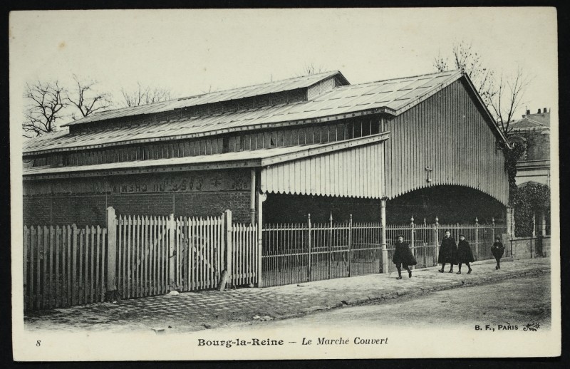 Carte postale ancienne Le Marché Couvert à Bourg-la-Reine