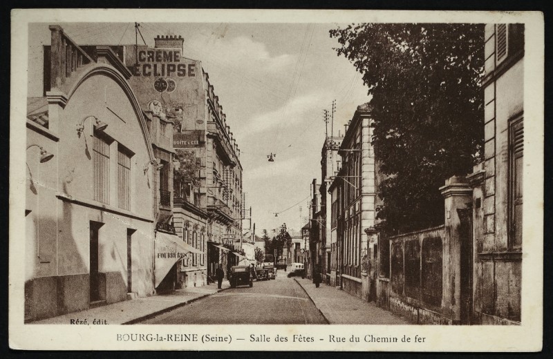 Carte postale ancienne Salle des Fêtes - Rue du Chemin de Fer à Bourg-la-Reine