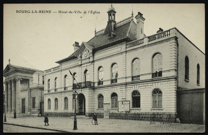 Carte postale ancienne Hôtel-de-Ville et l'Eglise à Bourg-la-Reine
