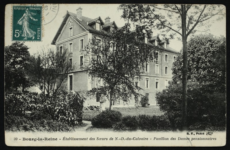 Carte postale ancienne Etablissement des Soeurs de Notre-Dame du Calvaire  - Pavillon des Dames pensionnaires à Bourg-la-Reine