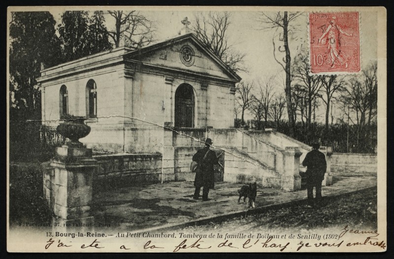 Carte postale ancienne Au Petit Chambord - Tombeau de la famille de Boileau et de Sentilly (1802) à Bourg-la-Reine