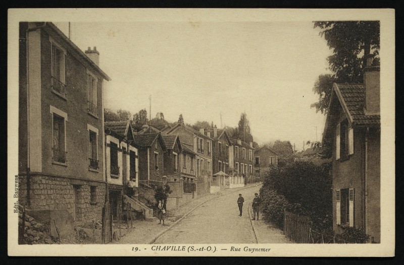 Carte postale ancienne Rue Guynemer à Chaville