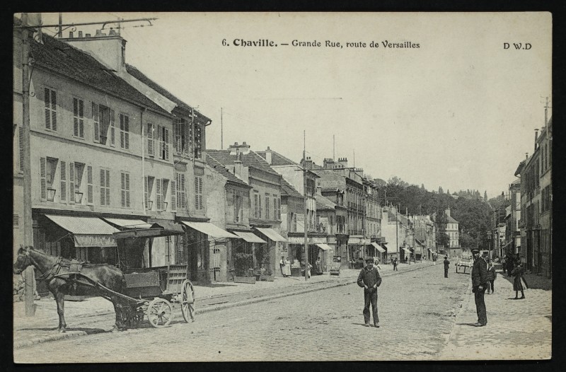 Carte postale ancienne Grande-Rue, route de Versailles à Chaville