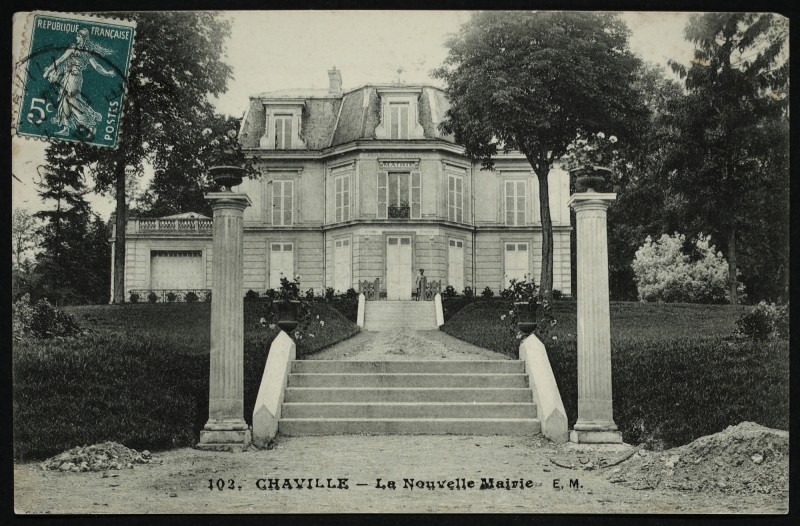 Carte postale ancienne La Nouvelle Mairie à Chaville