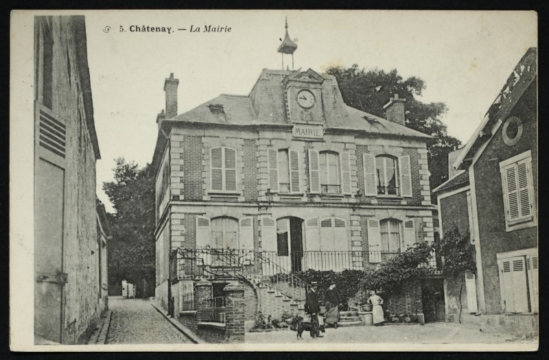 Carte postale ancienne La Mairie à Châtenay-Malabry